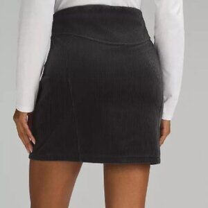 Lululemon Scuba High-Rise Mini Skirt – Size L